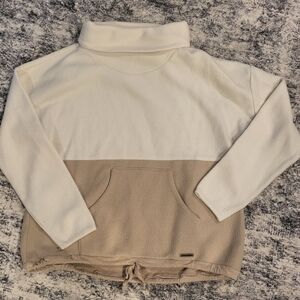 Carve Designs Ivory And Tan Fleece Top